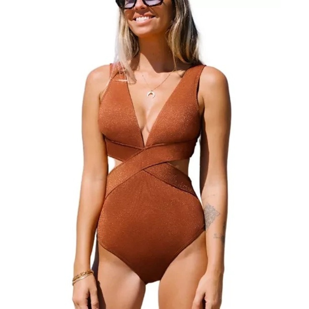 NWT Cupshe Metallic shimmer Plunge Cutout One Piece Swimsuit removable pads sz M